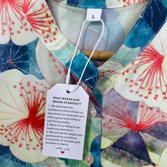 Floral Sleeveless Mock Collar Button Up Shirt Lightweight Size: Large - Picture 3 of 3